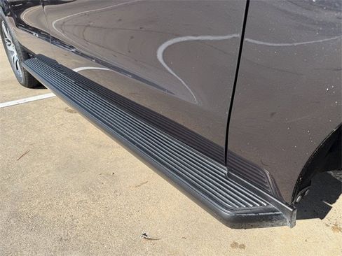 Used 2024 Ford Expedition Max Limited image 10