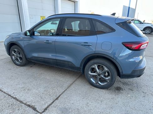 Used 2025 Ford Escape ST-Line Select image 2