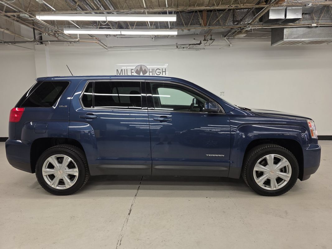 Used 2017 GMC Terrain SLE AWD/4WD image 6