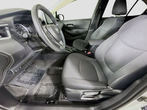 Certified 2021 Toyota Corolla LE FWD image 19