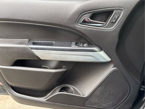 Used 2017 Chevrolet Colorado LT w/ LT Convenience Package image 28