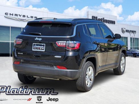 New 2025 Jeep Compass Latitude image 6