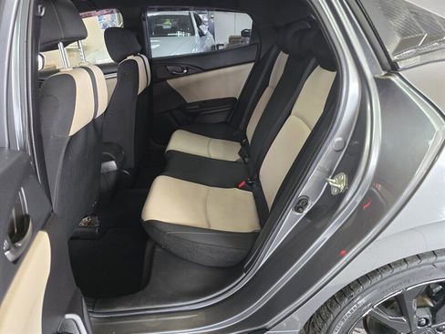 Used 2018 Honda Civic Sport image 11