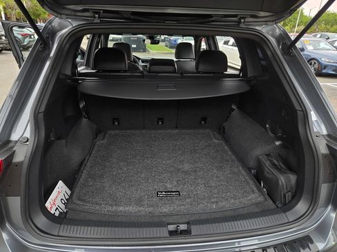 Used 2023 Volkswagen Tiguan SE R-Line AWD/4WD image 24