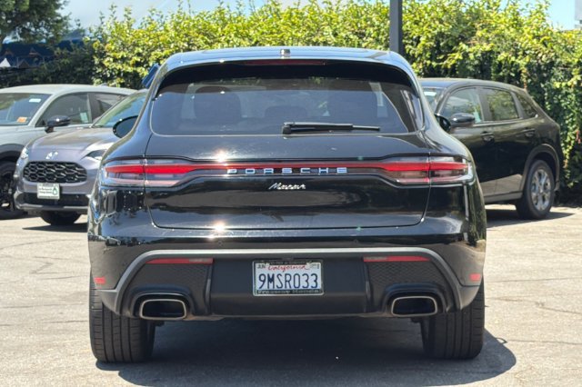 Used 2024 Porsche Macan AWD/4WD image 5
