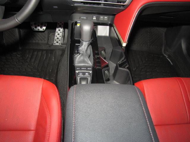 Used 2026 Toyota Camry XSE FWD image 38