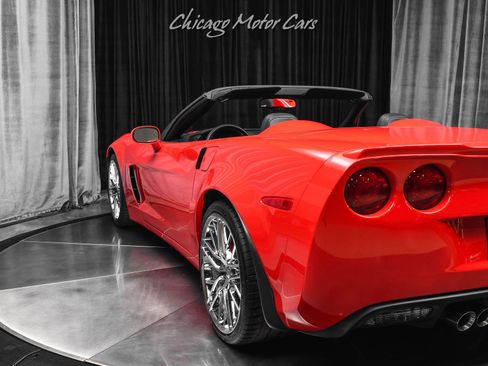 Used 2013 Chevrolet Corvette 427 w/ 1SB Preferred Equipment Group RWD image 37