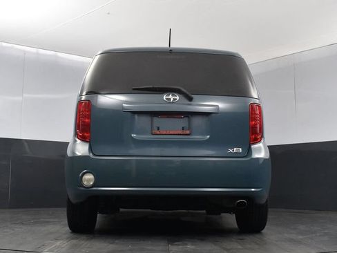 Used 2008 Scion xB FWD image 21
