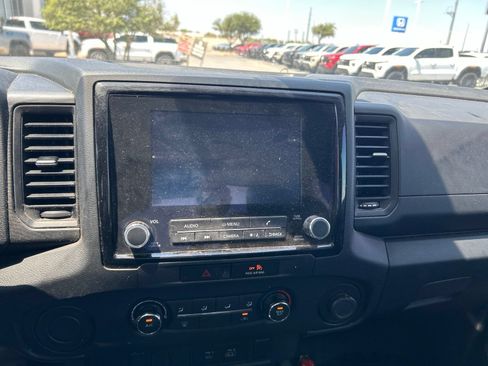 Used 2022 Nissan Frontier S RWD image 13