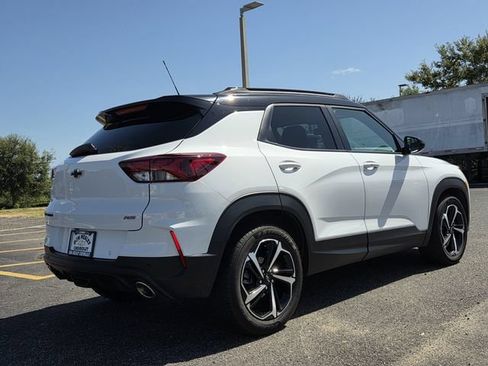 Certified 2021 Chevrolet TrailBlazer RS w/ Sun and Liftgate Package FWD image 6