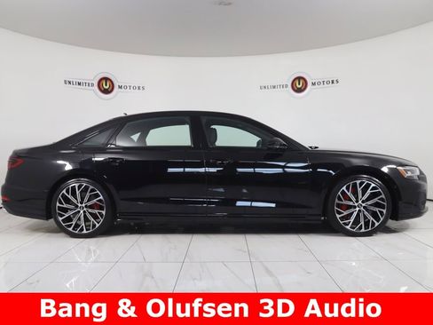 Used 2025 Audi S8 image 2