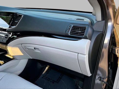 Used 2020 Honda Pilot Elite image 19