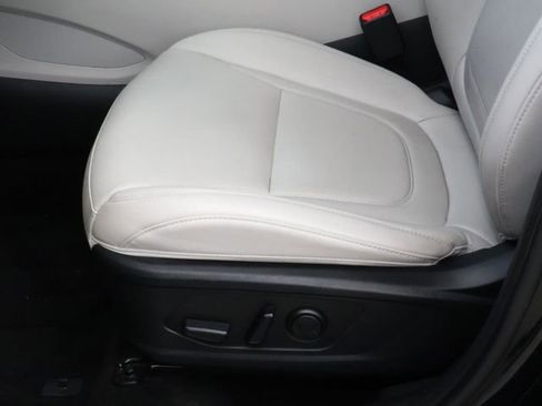 Used 2025 Hyundai Tucson SEL FWD image 15