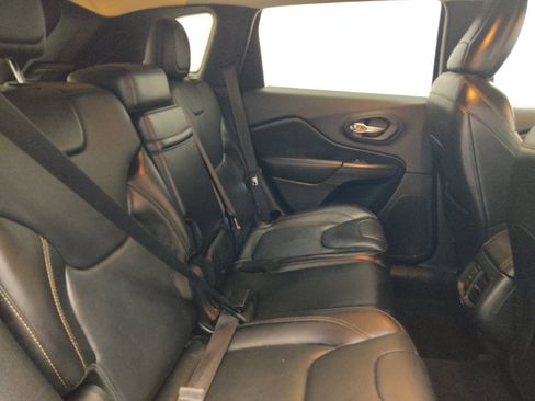 Used 2015 Jeep Cherokee Limited AWD/4WD image 19