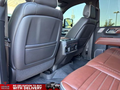 Used 2024 GMC Sierra 3500 Denali Ultimate image 21