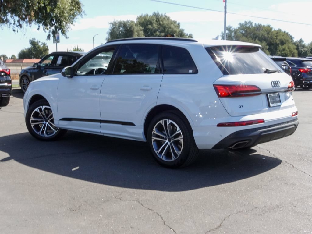Used 2026 Audi Q7 2.0T Premium Plus w/ Premium Plus Package AWD/4WD image 9
