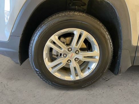 Used 2024 GMC Terrain SLE image 15