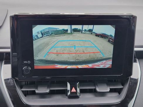 Used 2024 Toyota Corolla LE FWD image 13