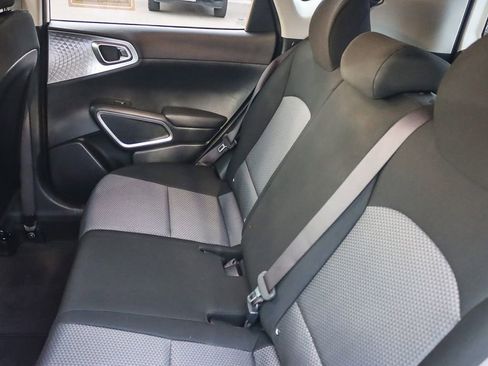Used 2024 Kia Soul LX w/ Option Group 015 image 36