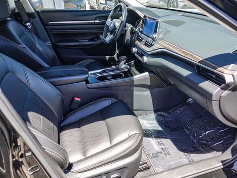 Used 2021 Nissan Altima 2.5 Platinum AWD/4WD image 15