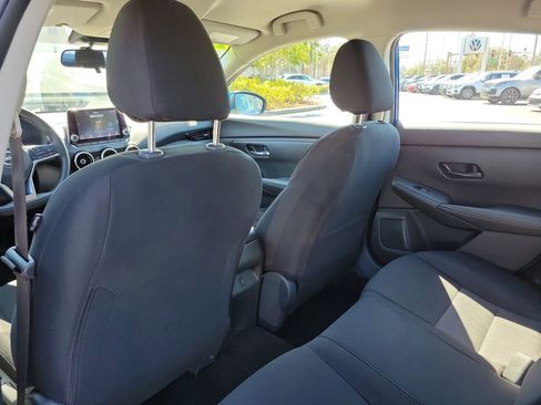 Used 2025 Nissan Sentra SV FWD image 10
