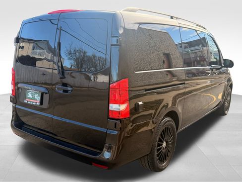 Used 2017 Mercedes-Benz Metris Passenger image 6