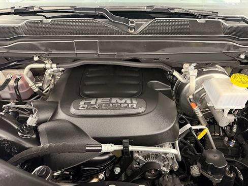 Certified 2025 RAM 2500 Big Horn AWD/4WD image 32