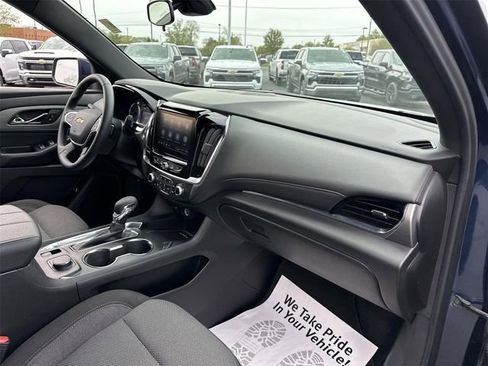 Certified 2023 Chevrolet Traverse LT FWD image 27