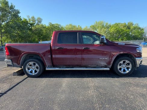 Used 2025 RAM 1500 Big Horn AWD/4WD image 4