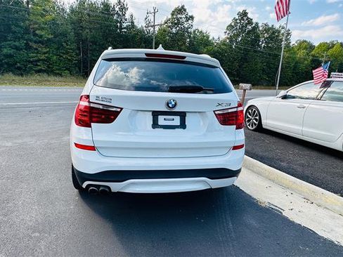 Used 2017 BMW X3 sDrive28i image 5