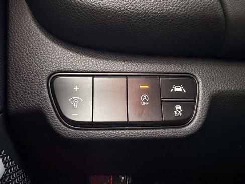 Used 2021 Kia Seltos SX image 19