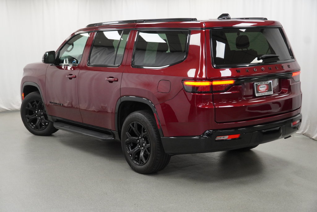 Used 2024 Jeep Wagoneer Series II AWD/4WD image 18