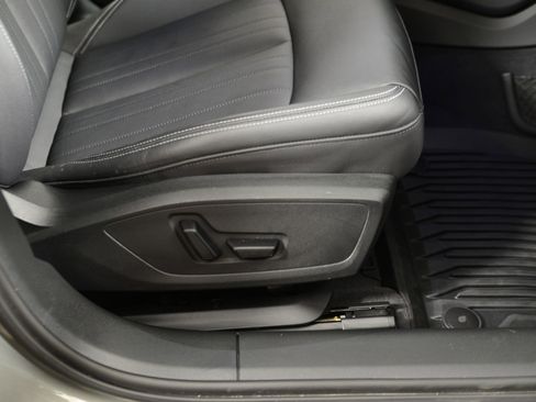 Used 2023 Audi A6 2.0T Premium w/ Convenience Package image 10