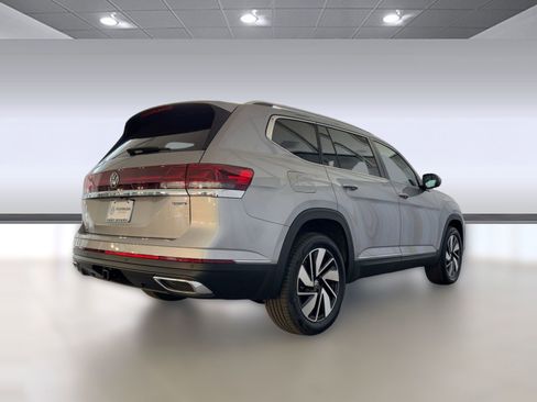New 2026 Volkswagen Atlas SEL image 9