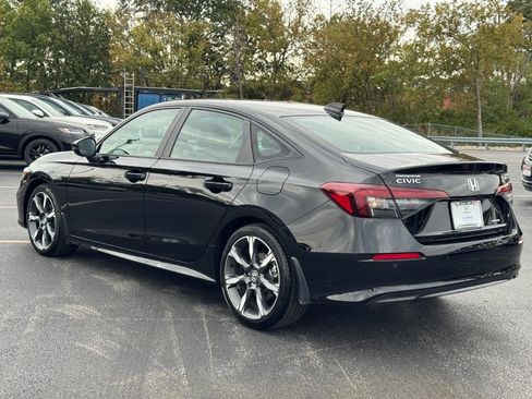 Certified 2025 Honda Civic Sport Touring image 6