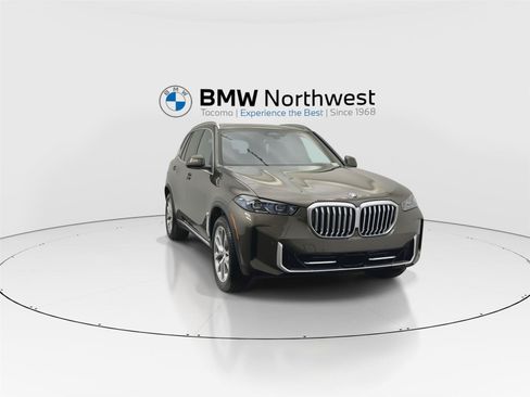 Used 2025 BMW X5 xDrive40i w/ Climate Comfort Package AWD/4WD image 7