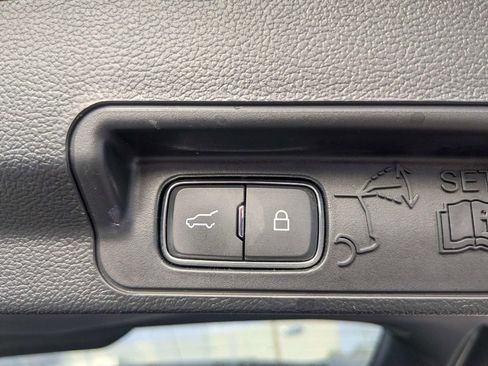 Used 2023 Ford Explorer XLT w/ Equipment Group 202A image 14