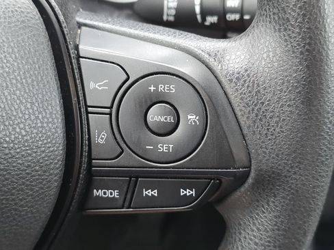 Used 2023 Toyota RAV4 XLE image 15