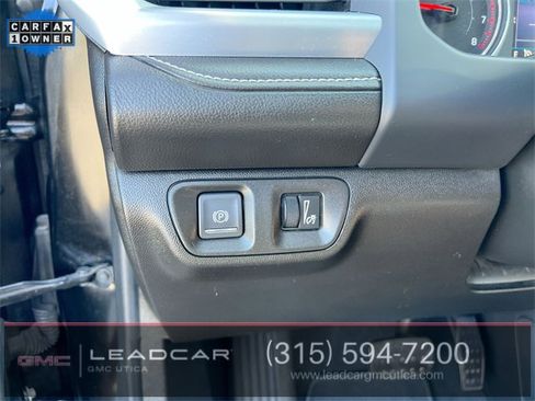 Used 2021 GMC Acadia SLE image 17