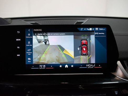 Used 2025 BMW X2 xDrive28i w/ Premium Package image 15