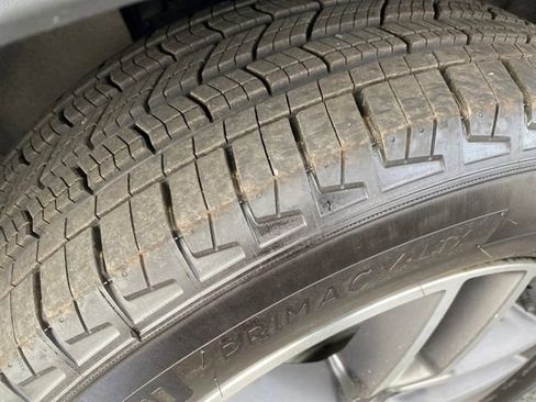 Used 2022 Jeep Grand Cherokee Limited w/ Trailer Tow Group IV image 23