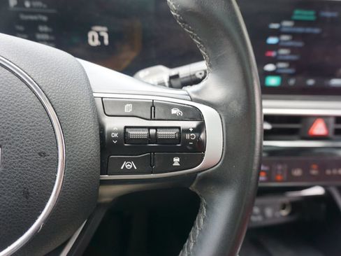 Used 2025 Kia K5 GT-Line w/ GT-Line Premium Package FWD image 9