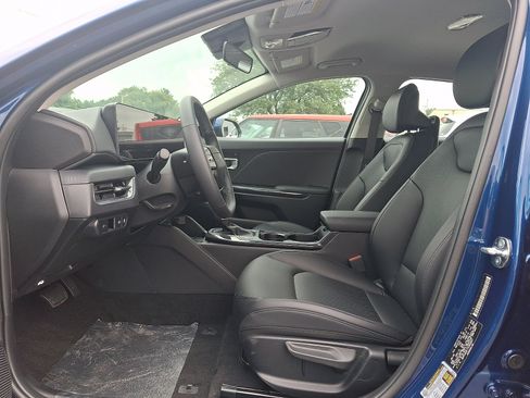New 2026 Kia K4 EX FWD image 9