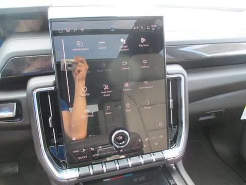 New 2026 GMC Yukon XL Elevation w/ Elevation Premium Package AWD/4WD image 19