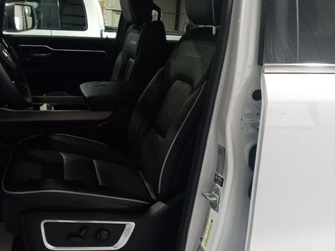New 2026 RAM 1500 Laramie AWD/4WD image 10