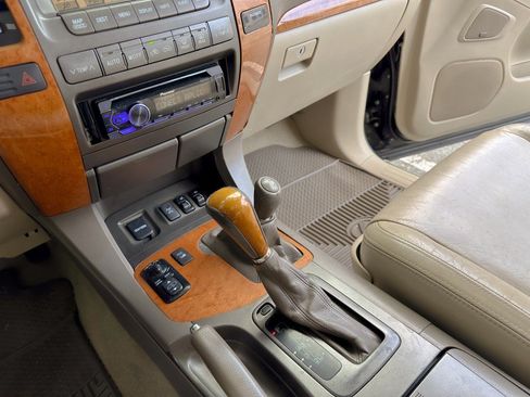 Used 2004 Lexus GX 470 AWD/4WD image 21