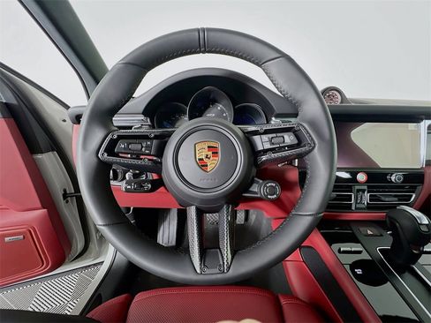 New 2026 Porsche Macan GTS image 12