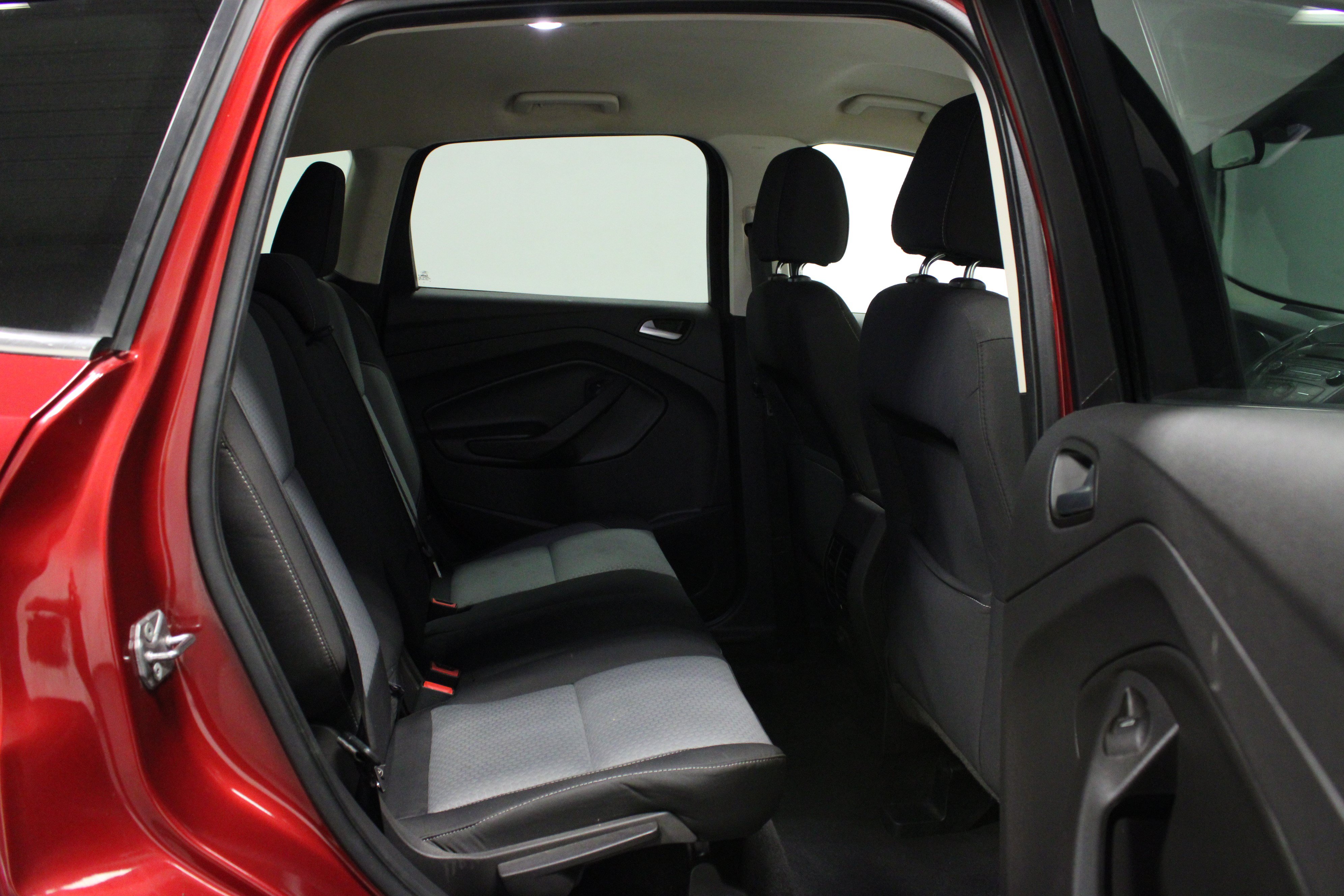 Used 2017 Ford Escape SE AWD/4WD image 15