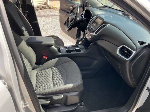 Used 2019 Chevrolet Equinox LT image 17