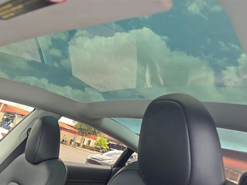 Used 2023 Tesla Model 3 Standard Range RWD image 4